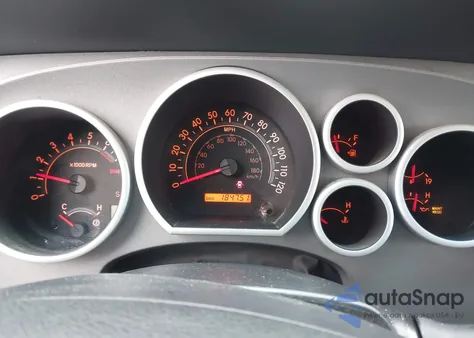 2013 Toyota Sequoia Sr5 5.7L V8 z USA, uszkodzony, nr VIN 5TDBY5G16DS081506